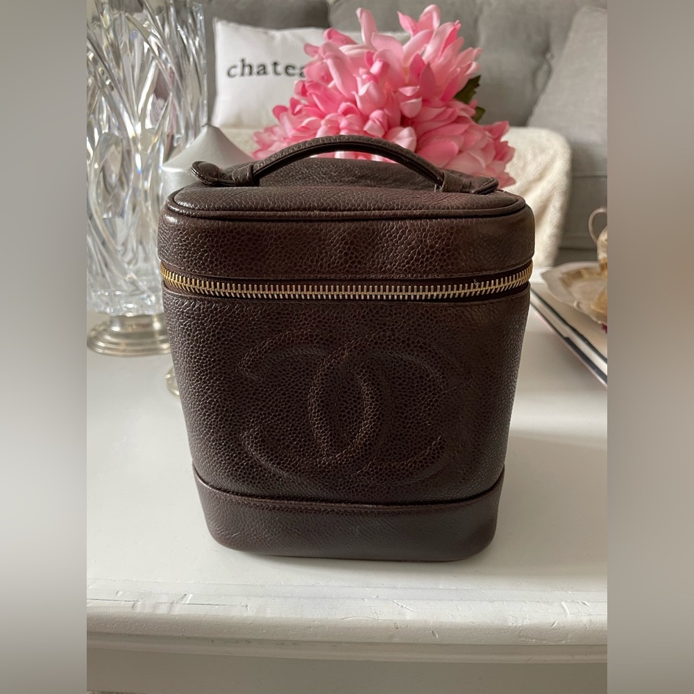 Chanel Brown Caviar Leather Vanity Case (vintage)